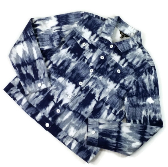 1 Bliss Lane Blue White Tie Dye Print Denim Jacket Womens Size Medium NWOT - Picture 1 of 12